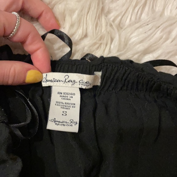 Maxi dress with lace detailing - Picture 6 of 6